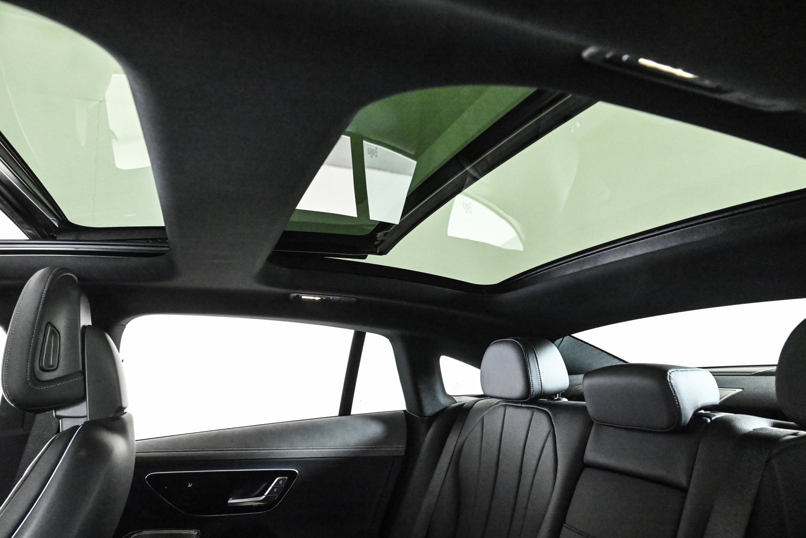 2023 MERCEDES-BENZ EQE-CLASS SEDAN - Image 21