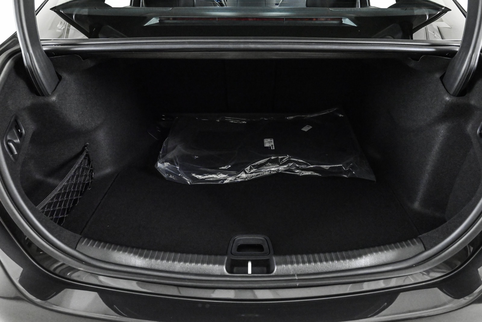 2025 MERCEDES-BENZ C-CLASS - Image 6