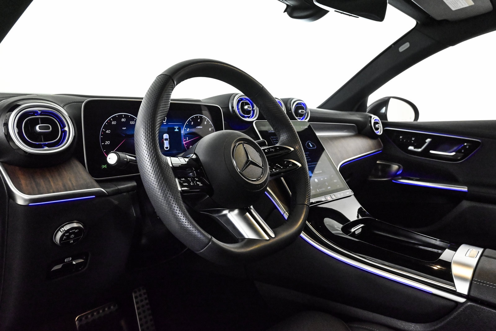 2025 MERCEDES-BENZ GLC-CLASS - Image 10