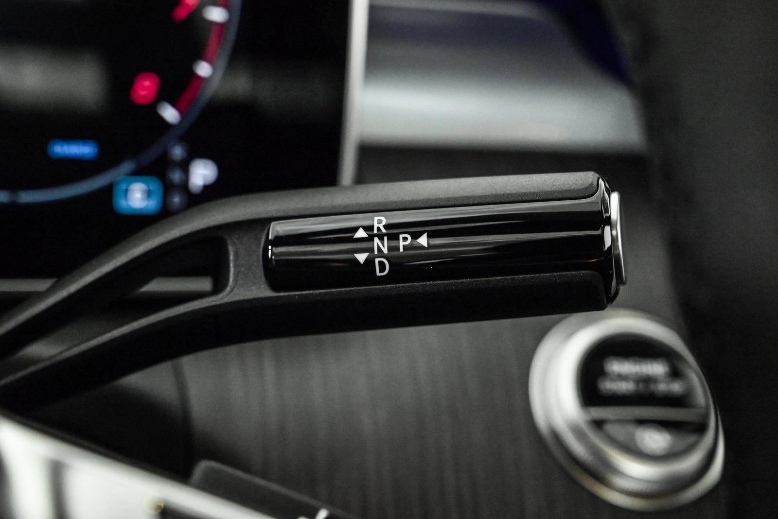 2026 MERCEDES-BENZ C-CLASS - Image 12