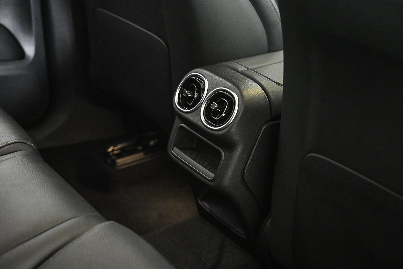 2026 MERCEDES-BENZ GLC-CLASS - Image 19