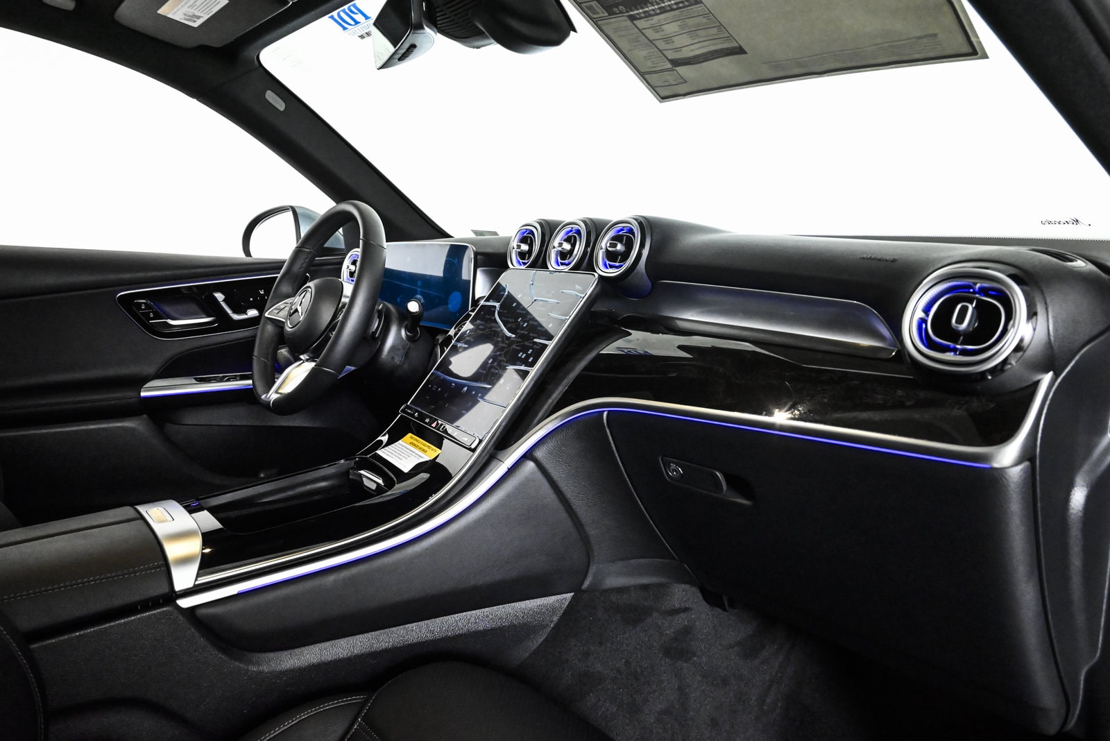 2026 MERCEDES-BENZ GLC-CLASS - Image 24