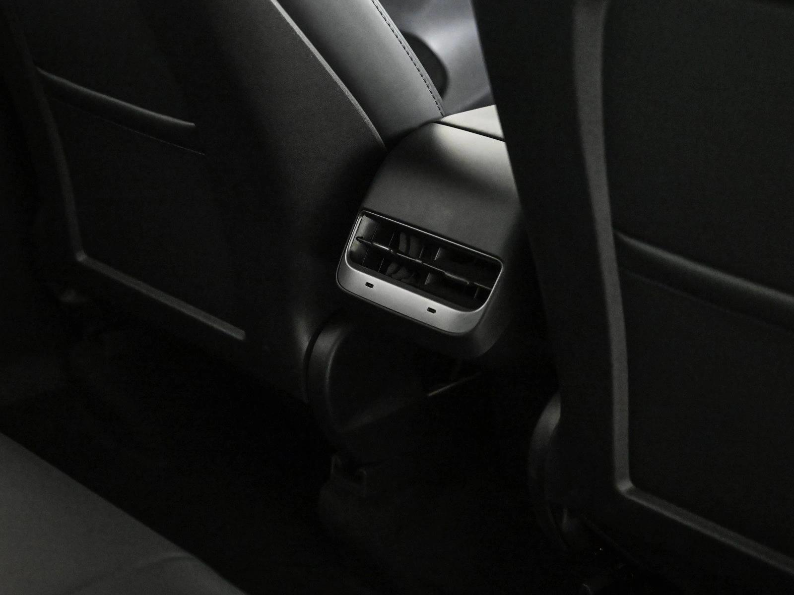 2022 TESLA MODEL Y - Image 18