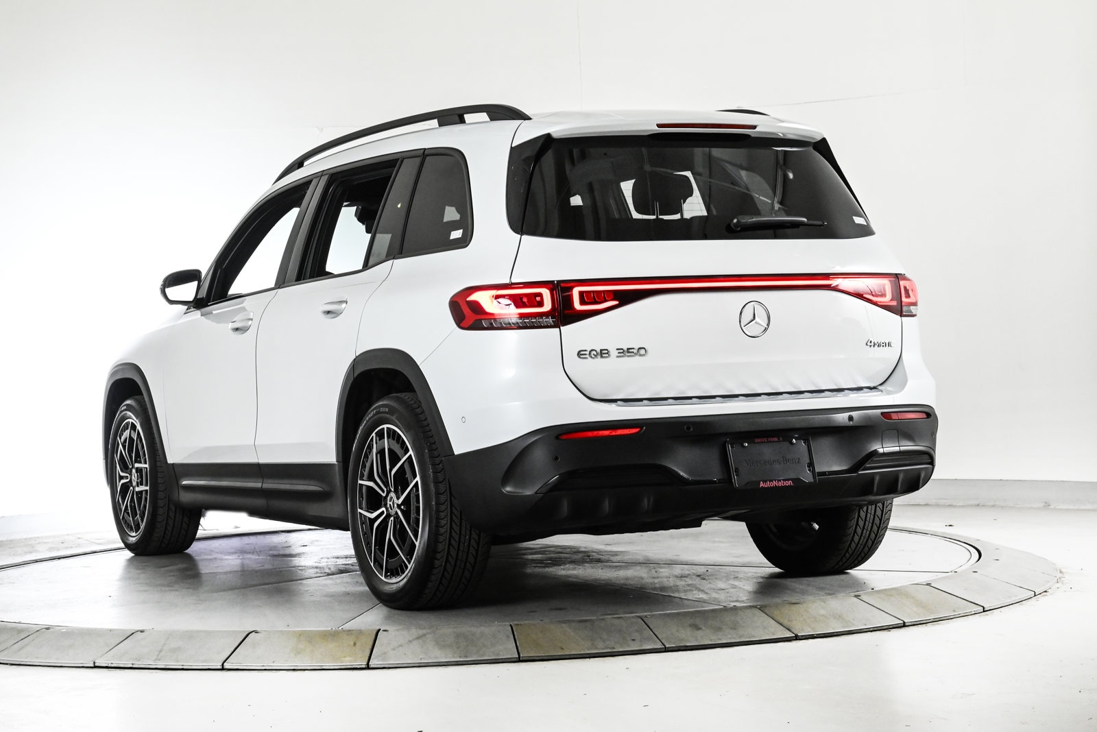 2023 MERCEDES-BENZ EQB-CLASS - Image 8