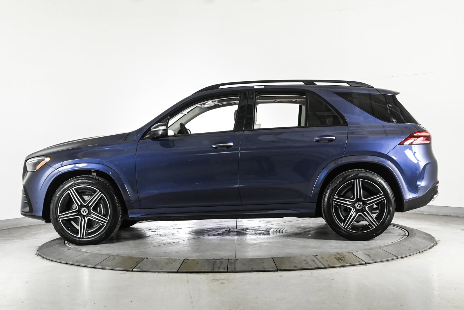 2026 MERCEDES-BENZ GLE-CLASS - Image 9