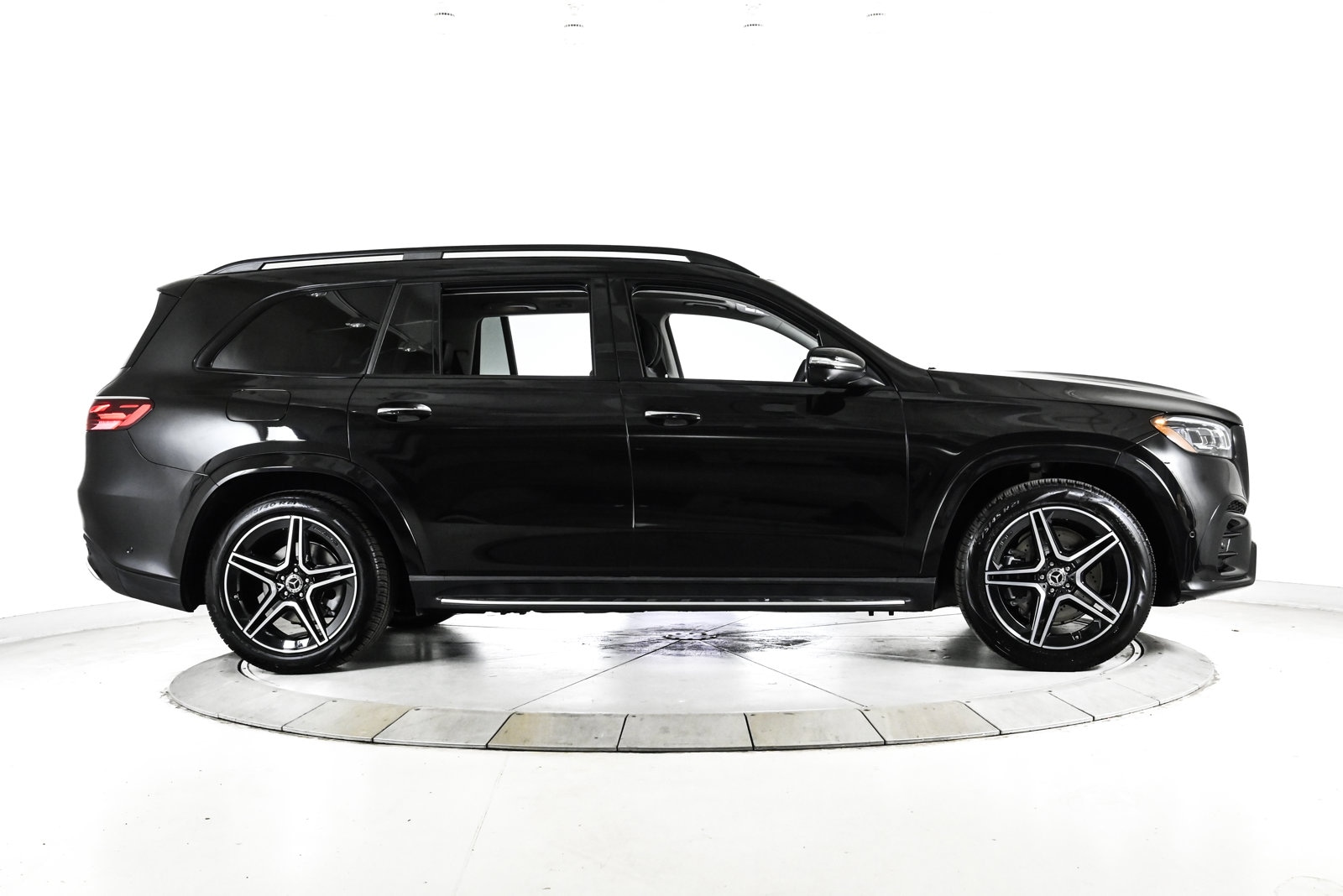 2026 MERCEDES-BENZ GLS-CLASS - Image 4