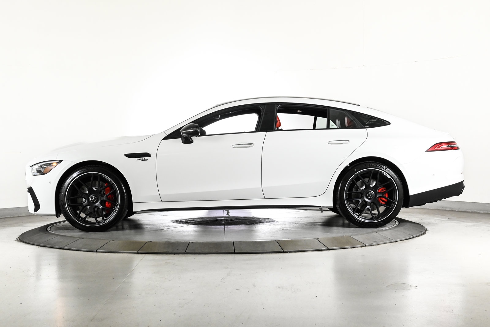 2026 MERCEDES BENZ AMG GT - Image 9