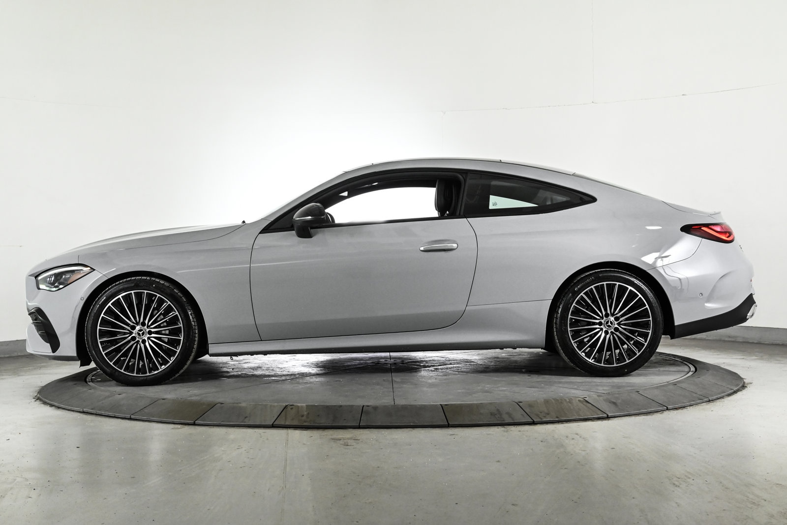 2026 MERCEDES-BENZ CLE - Image 9