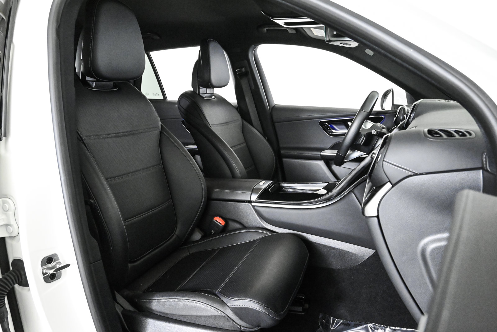 2025 MERCEDES-BENZ GLC-CLASS - Image 22