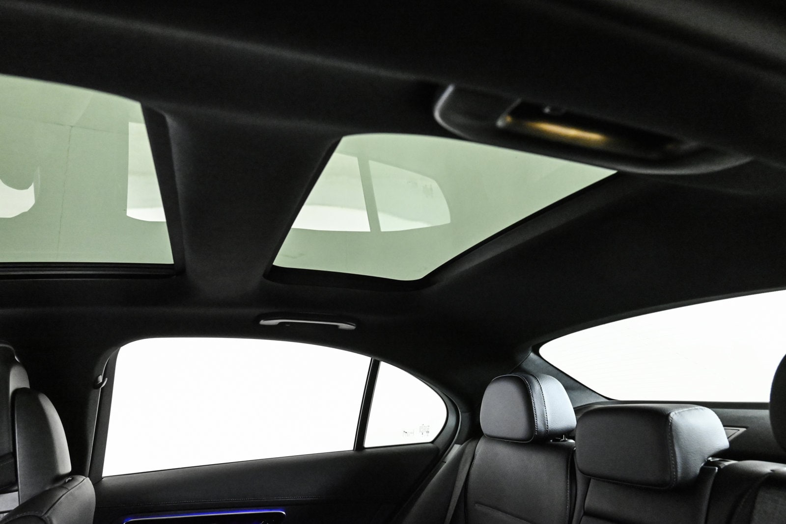 2025 MERCEDES-BENZ C-CLASS - Image 21