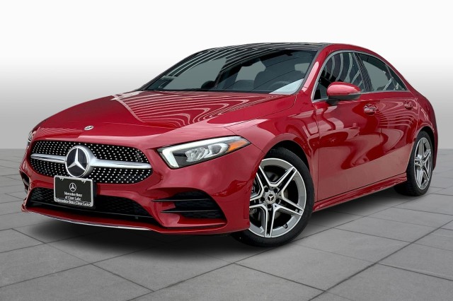 2021 Mercedes-Benz A-Class A220's photo