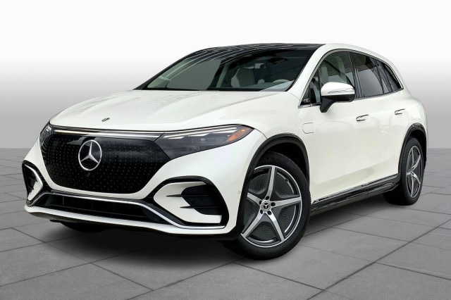 2023 Mercedes-Benz EQS SUV Base's photo