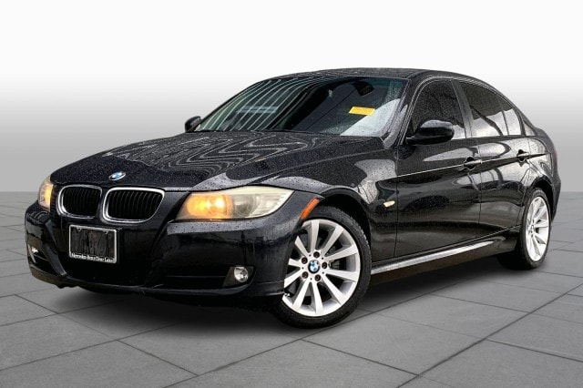 2011 BMW 3 Series 328i's photo