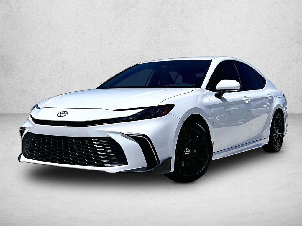 Used 2025 Toyota Camry SE Sedan