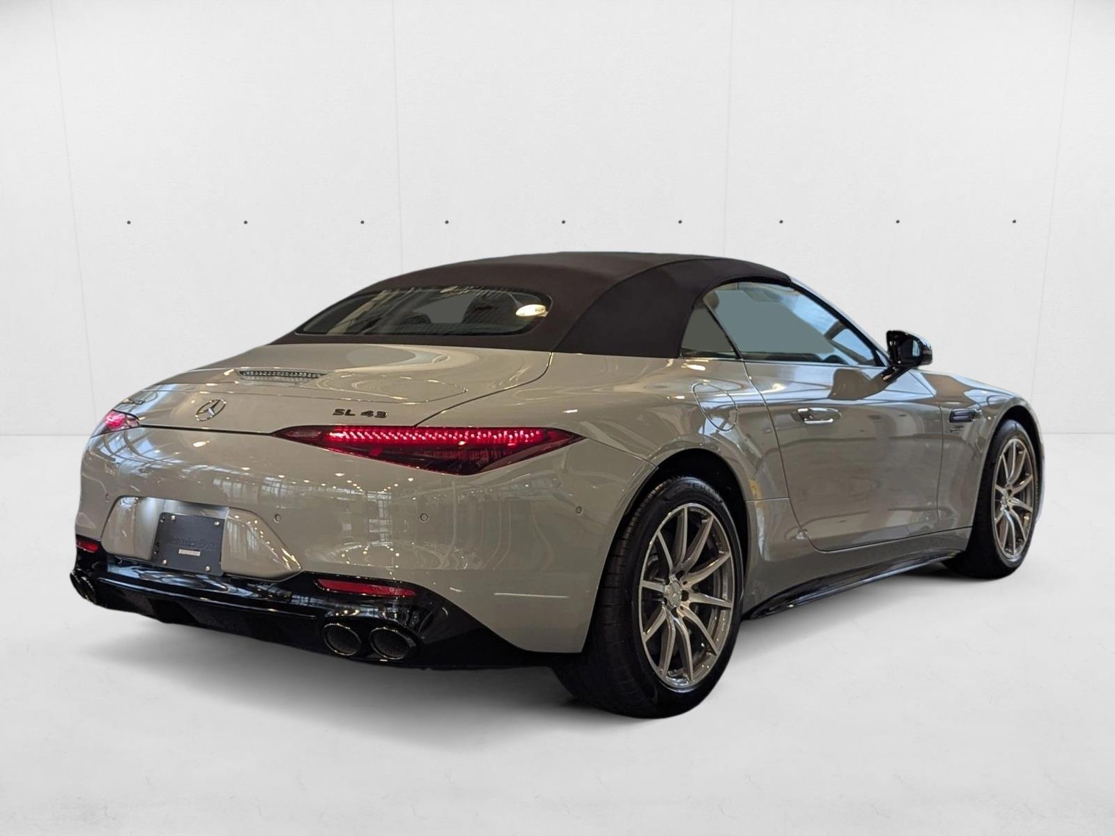 2026 Mercedes Benz SL AMG 43 photo 2