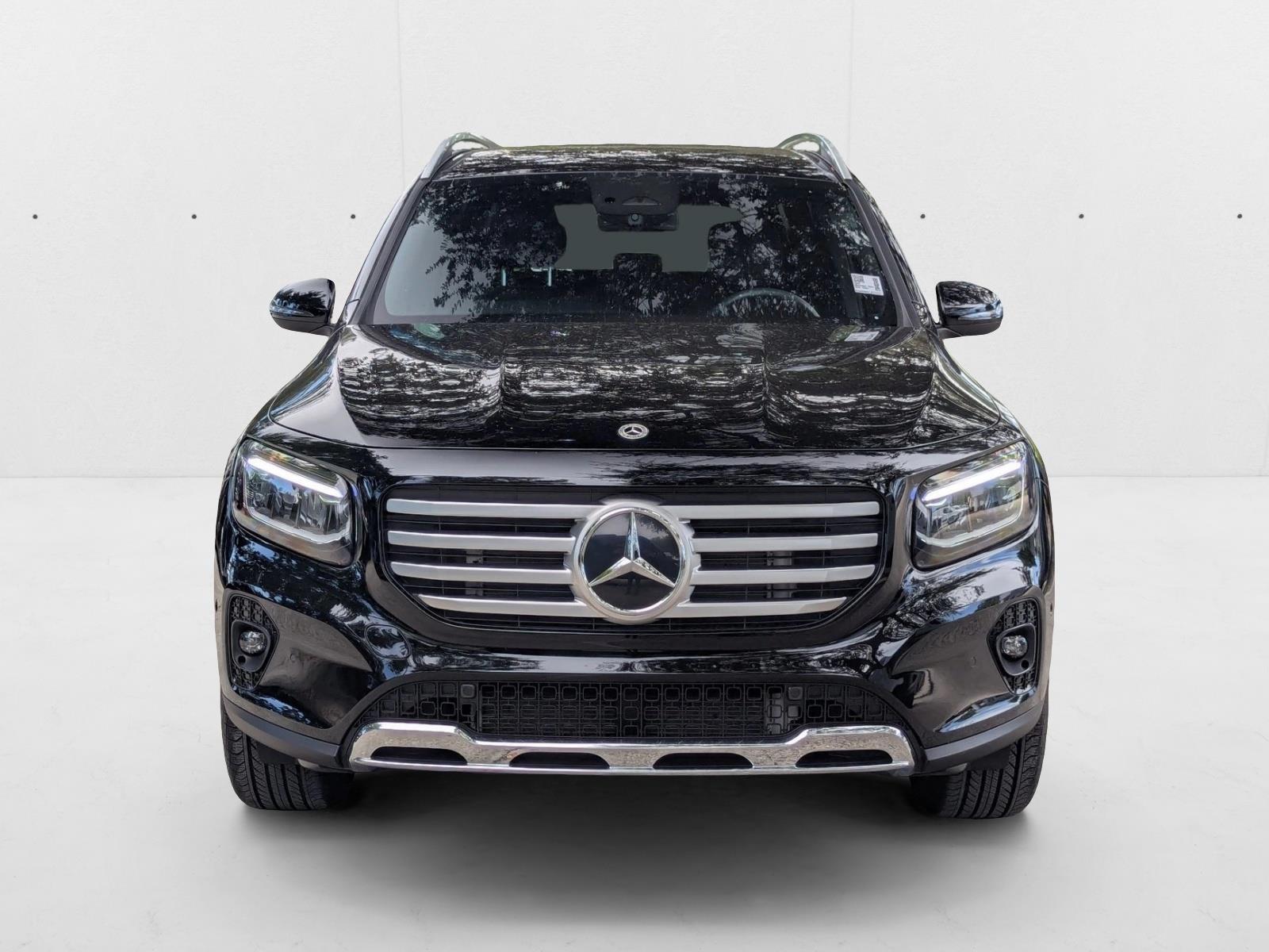 2025 Mercedes Benz GLB 250 photo 2