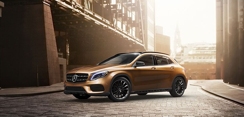 Front photo of 2018 Mercedes-Benz C-Class