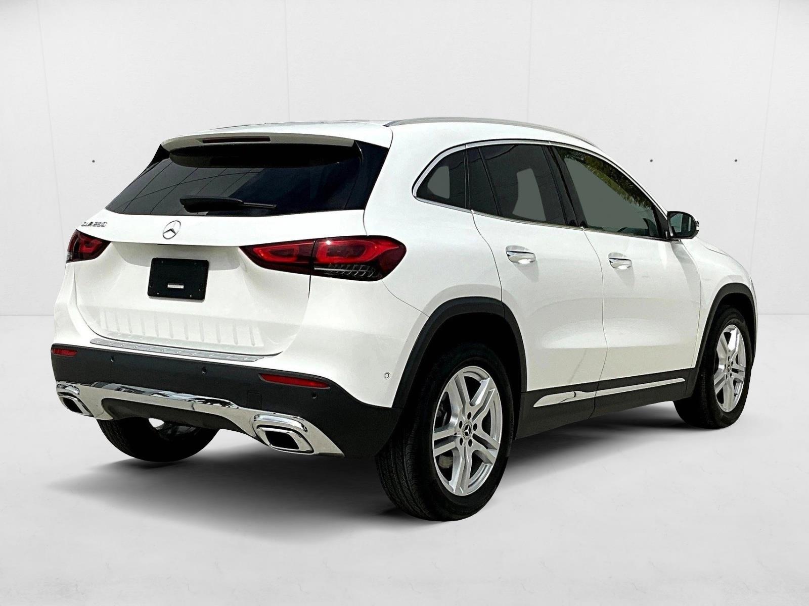 2022 Mercedes Benz GLA 250 photo 2