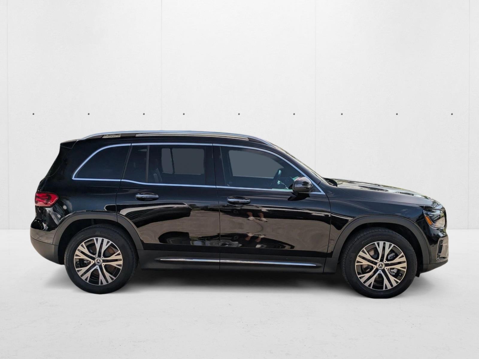 2025 Mercedes Benz GLB 250 photo 4