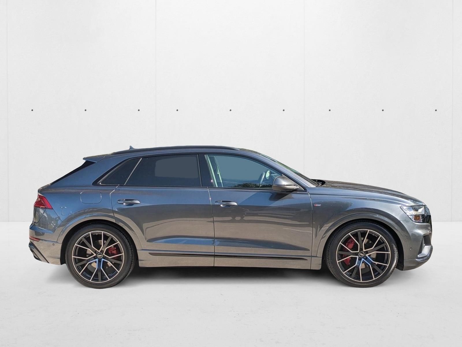 2023 Audi Q8 55 Premium photo 4