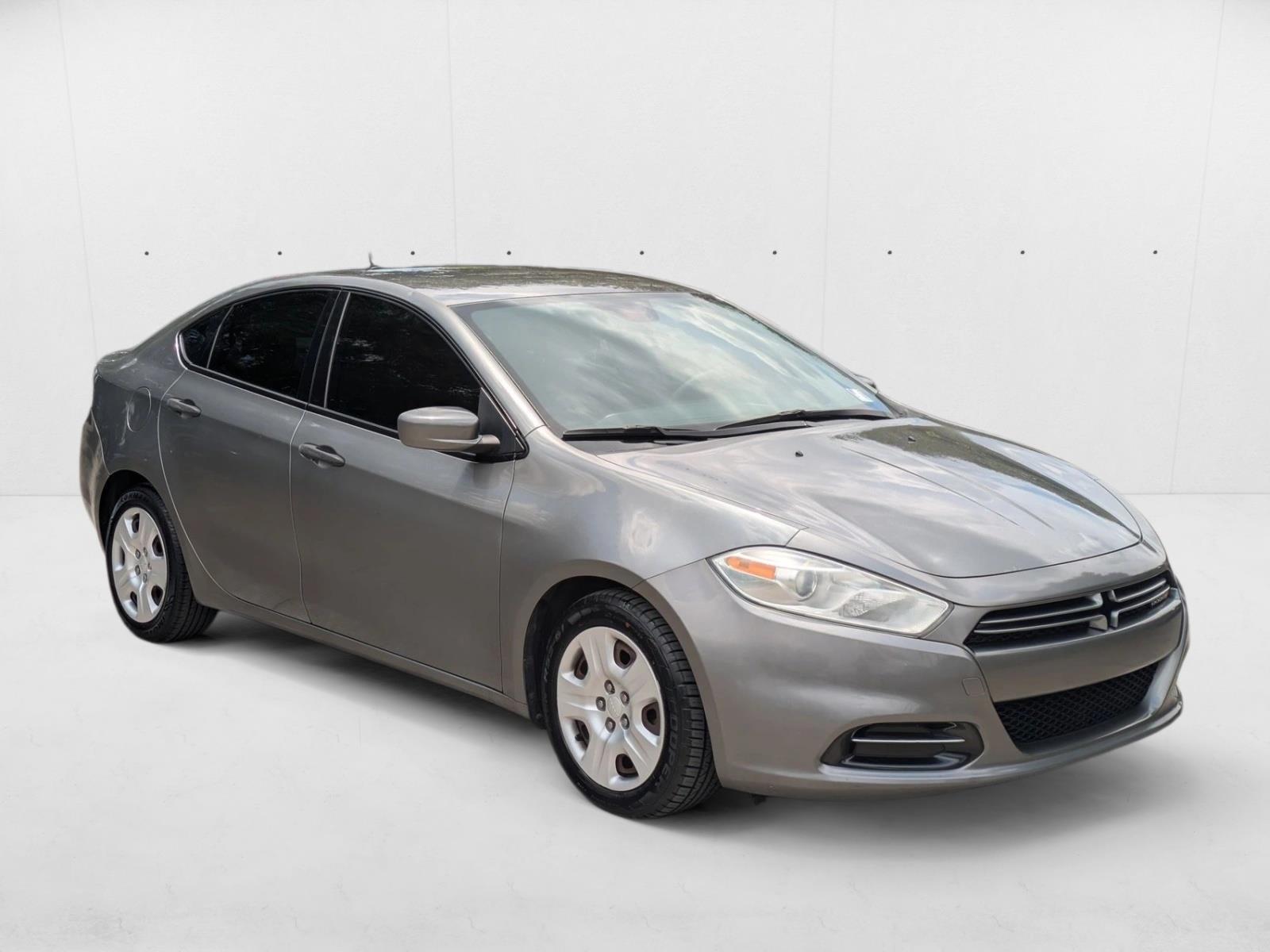 2013 Dodge Dart SE photo 3