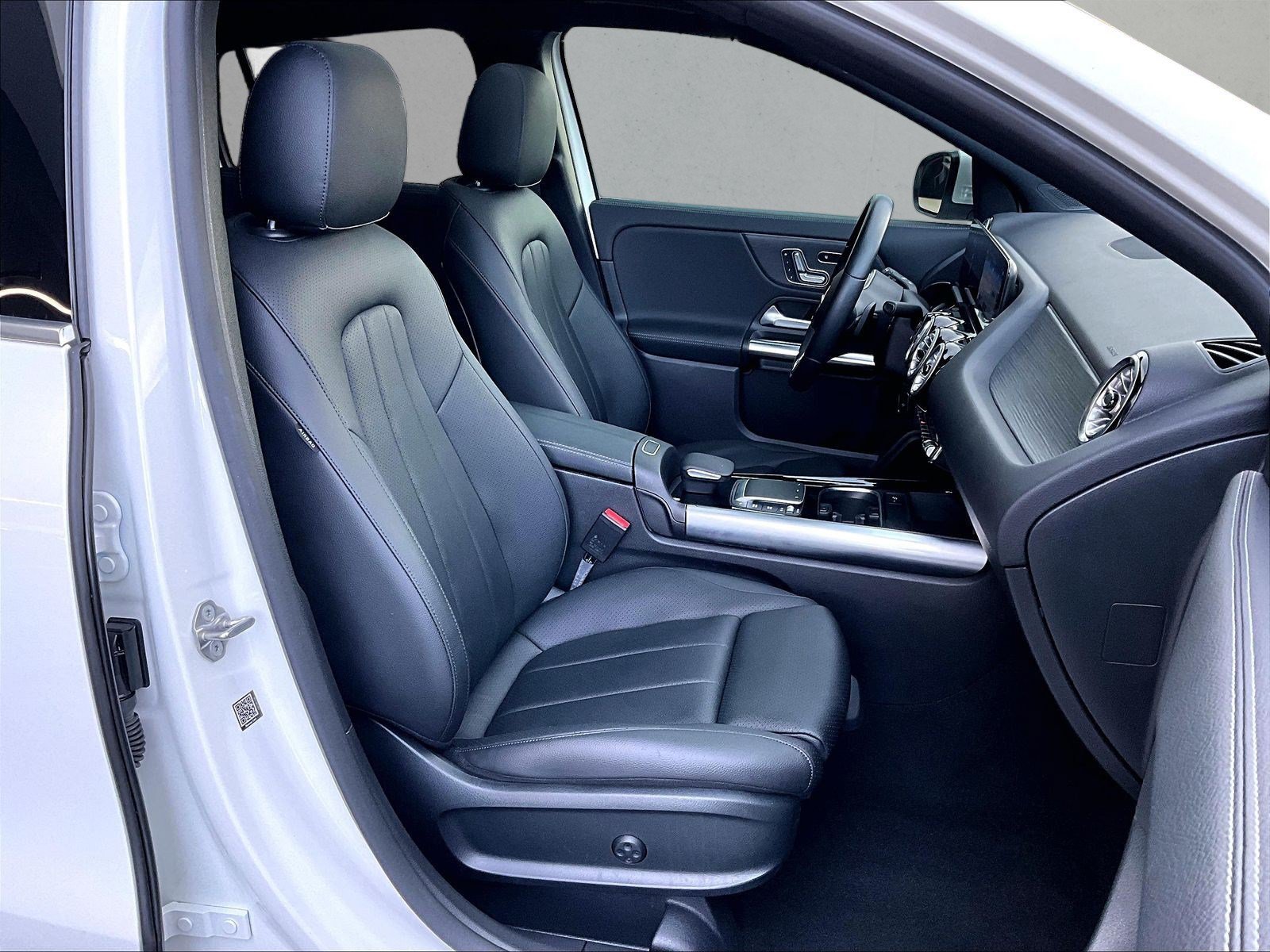 2022 Mercedes-Benz GLA GLA250 - Photo 8