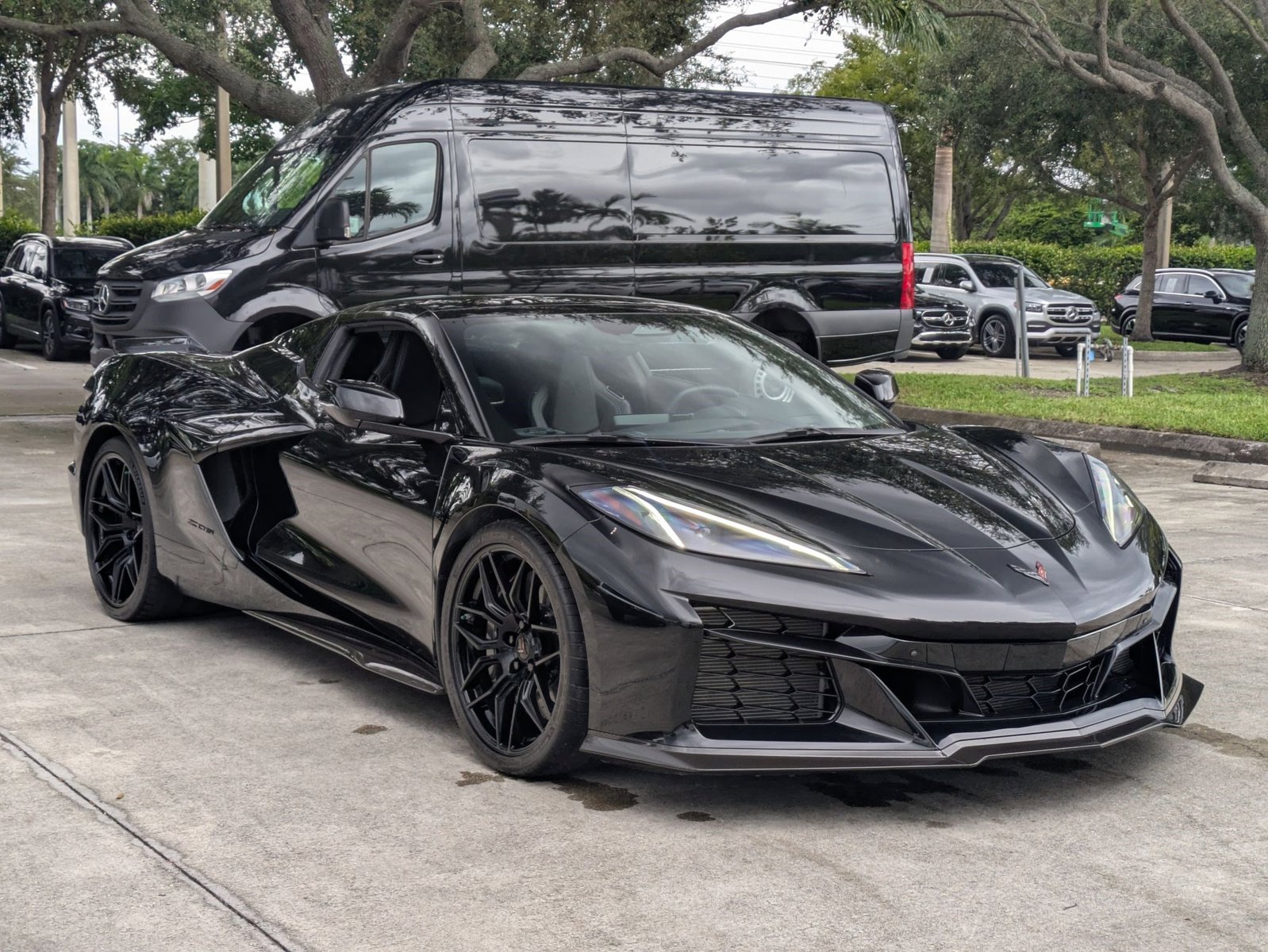 2024 Chevrolet Corvette Z06 2LZ Convertible photo 3