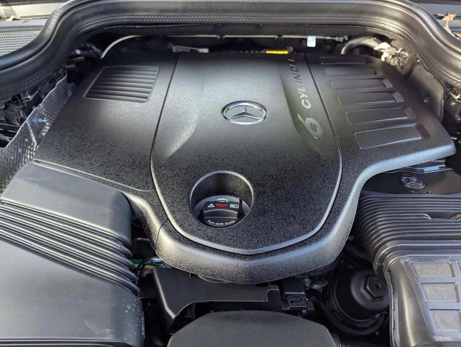 2025 Mercedes-Benz GLE GLE450 - Photo 15