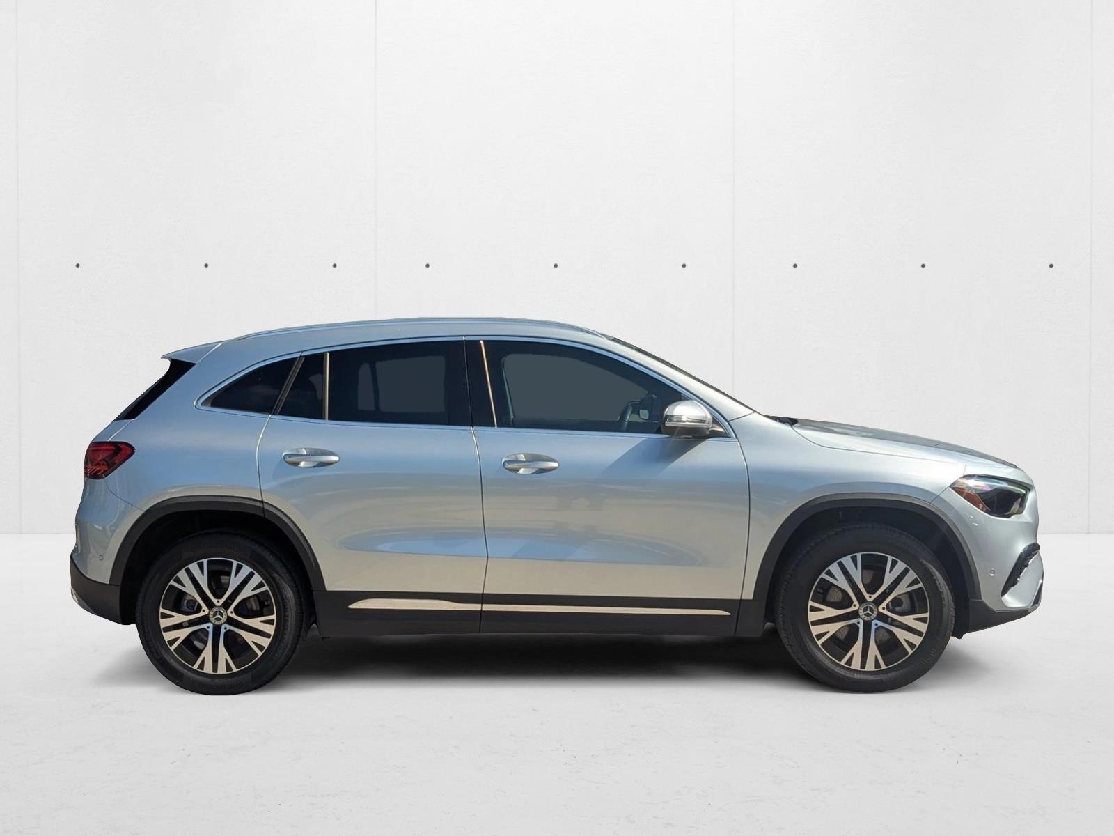 2025 Mercedes Benz GLA 250 photo 4