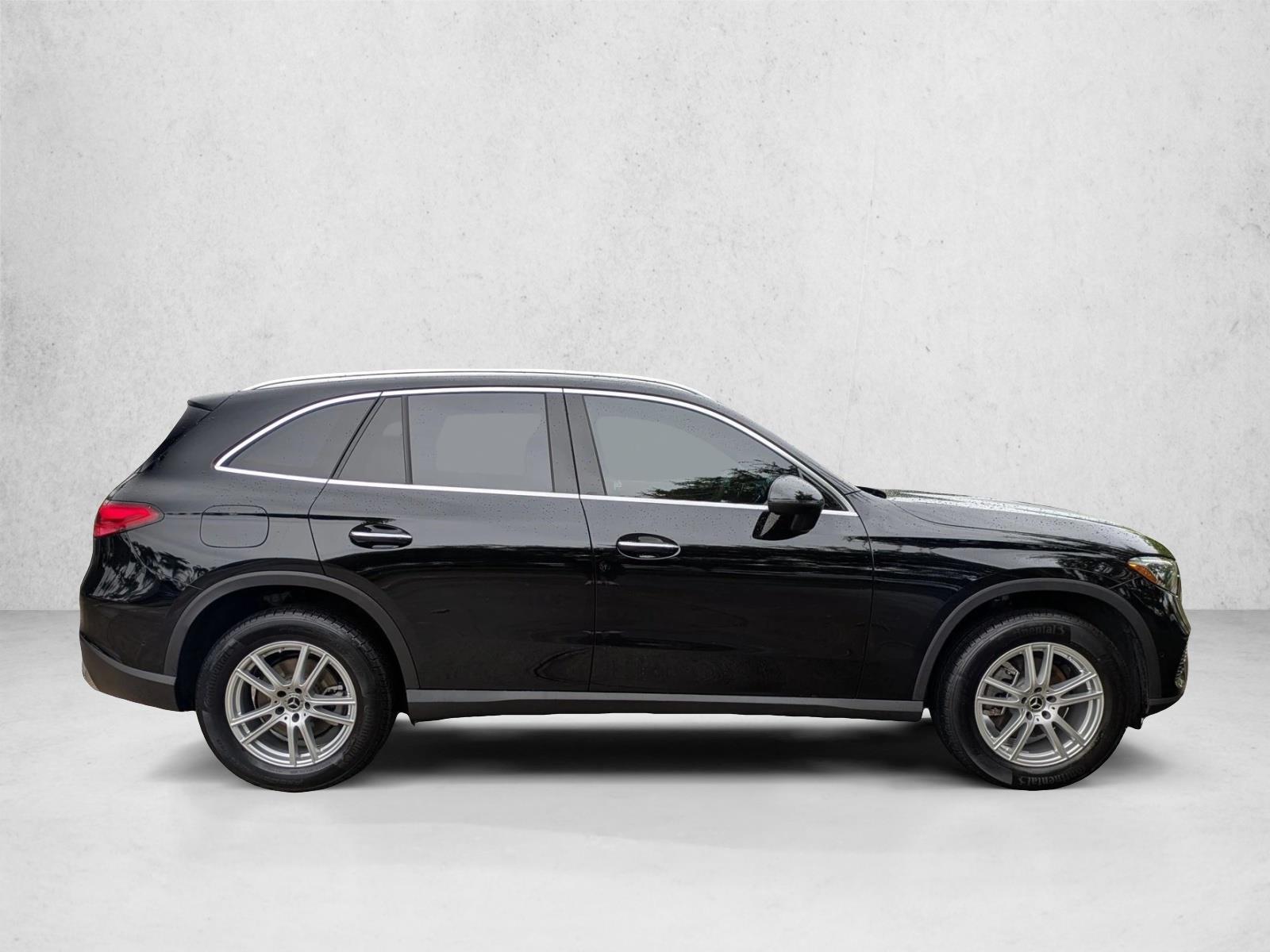 2025 Mercedes Benz GLC 4MATIC photo 2