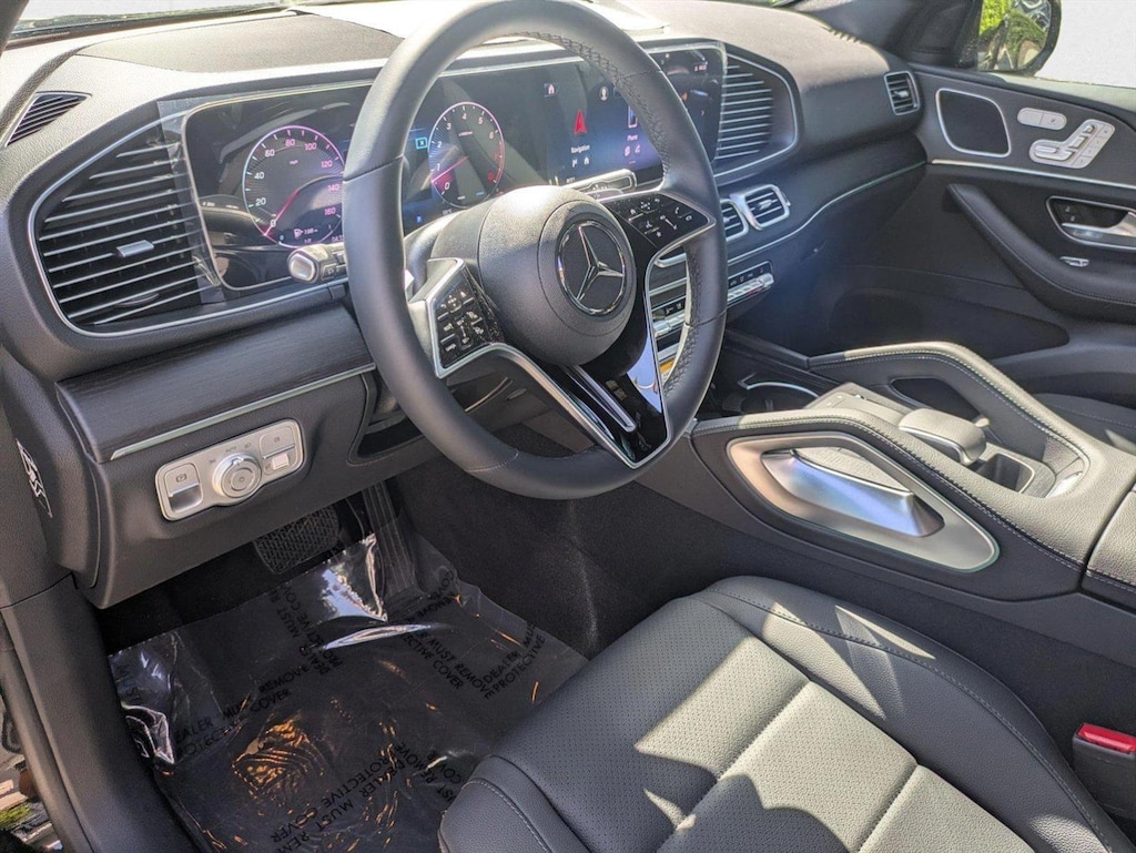 Used 2025 Mercedes-Benz GLE 4MATIC SUV