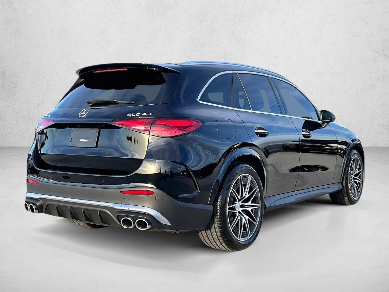 2025 Mercedes Benz GLC 4MATIC photo 2