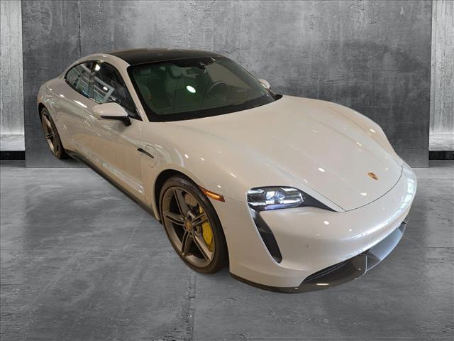 2024 Porsche Taycan Turbo photo 3