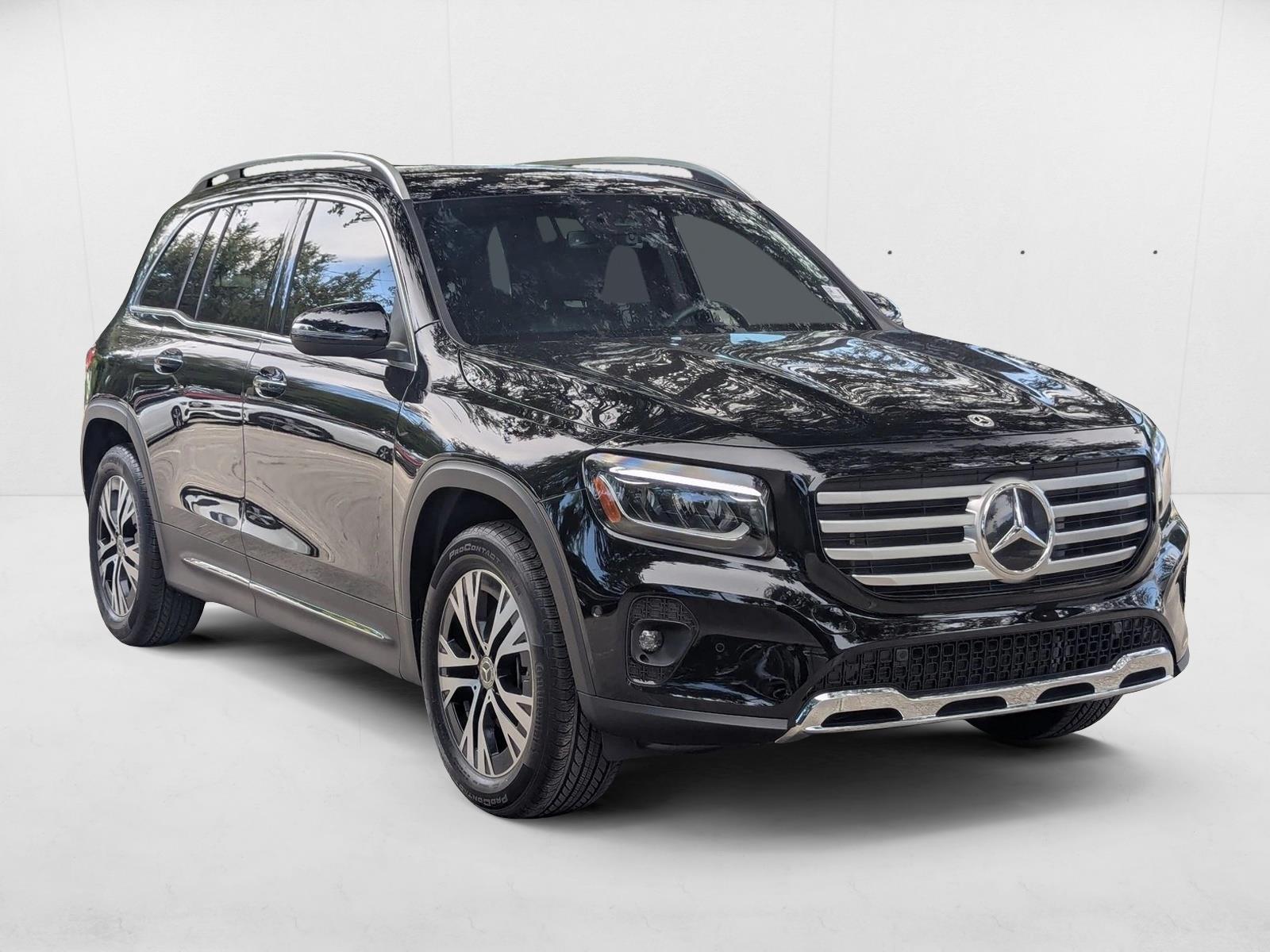2025 Mercedes Benz GLB 250 photo 3