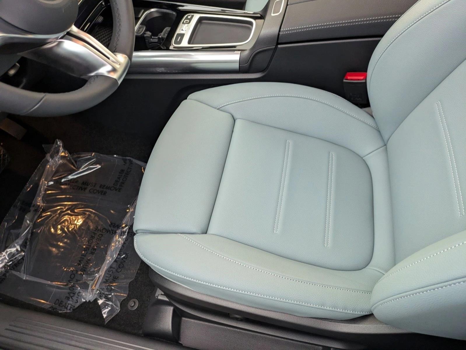 2026 Mercedes Benz GLA 250 photo 2