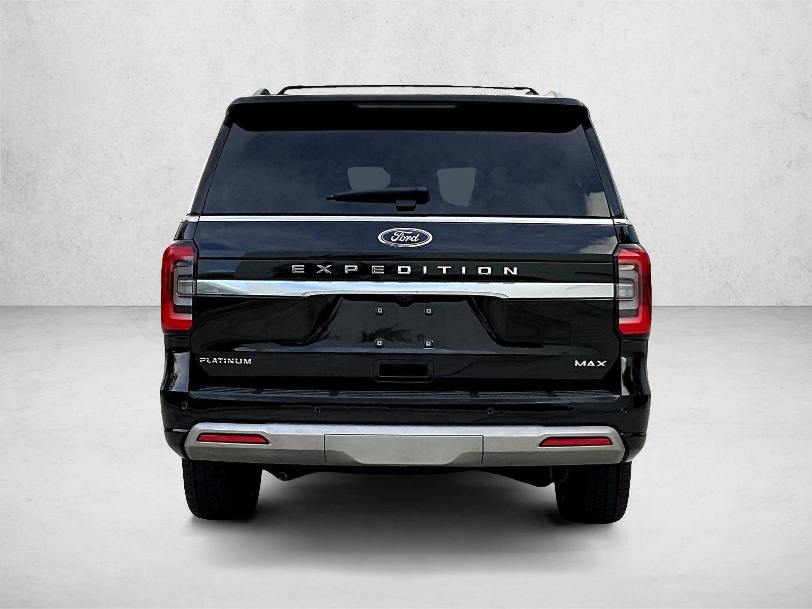 2024 Ford Expedition MAX Platinum photo 4