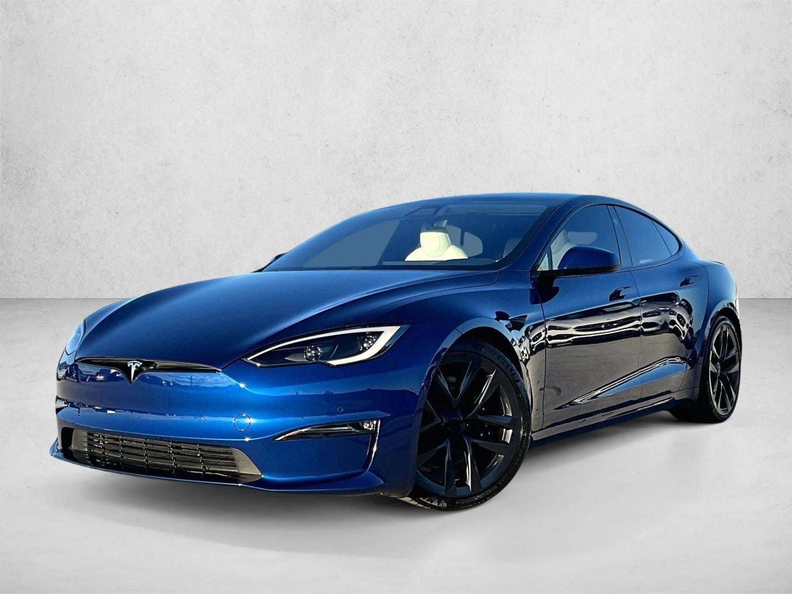 2022 Tesla Model S Plaid's photo
