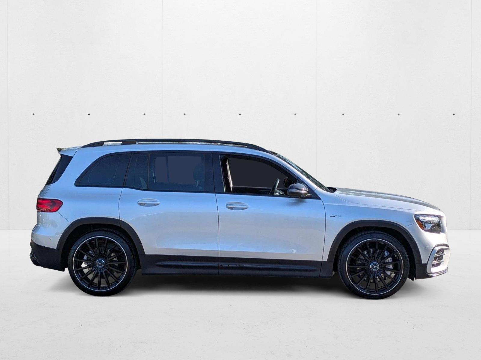 2024 Mercedes Benz GLB AMG 35 4MATIC photo 2