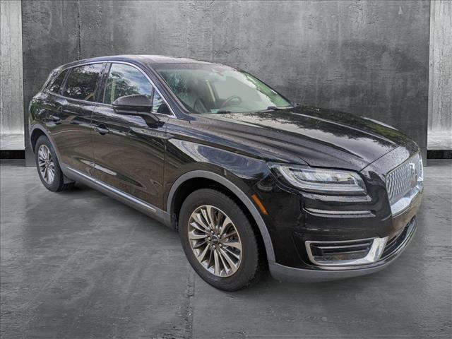 2019 Lincoln Nautilus Select photo 3