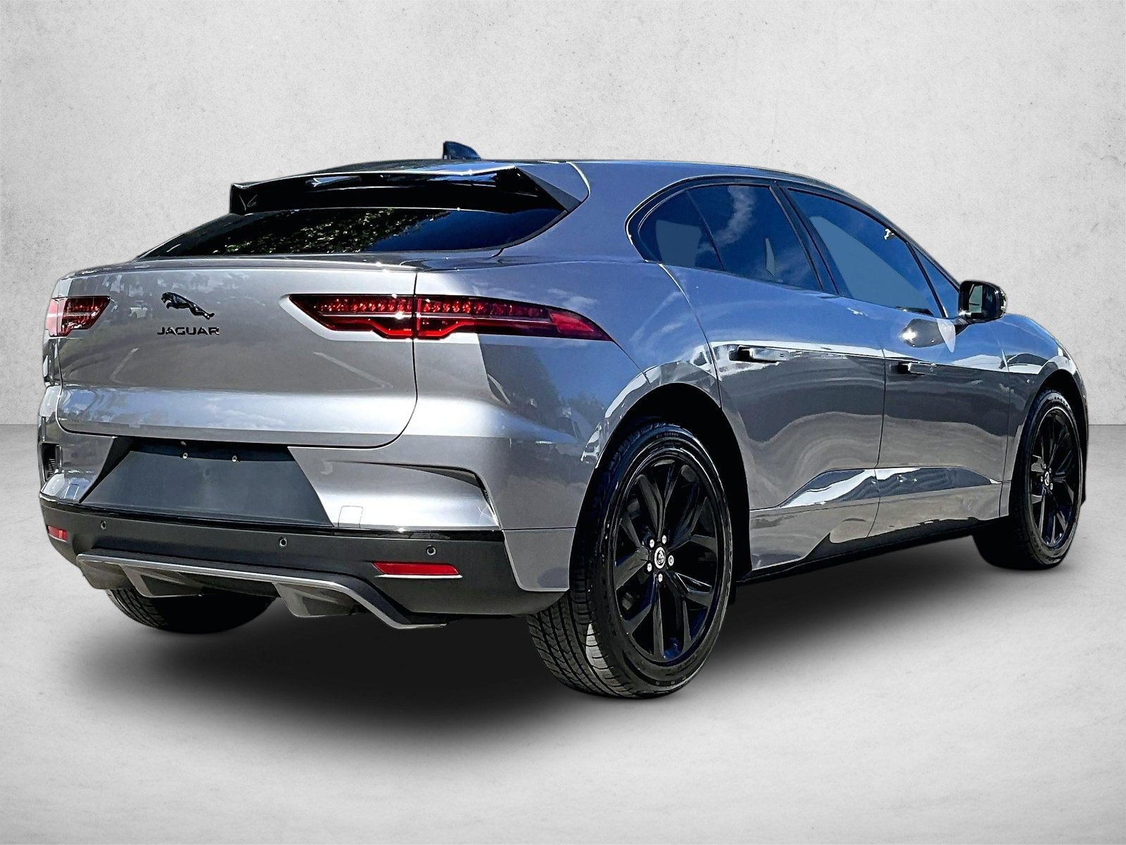 Used 2024 Jaguar I-PACE R-Dynamic HSE with VIN SADHM2S16R1632702 for sale in Coconut Creek, FL