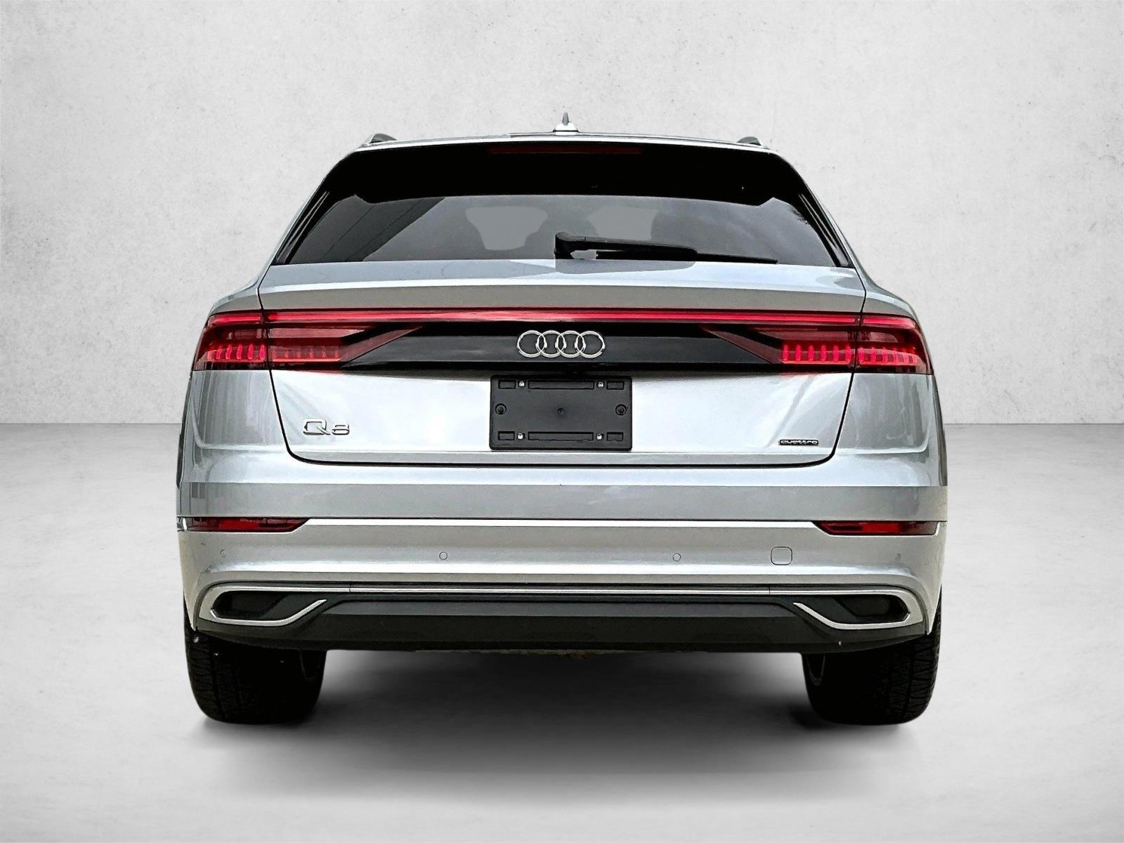 2022 Audi Q8 55 Premium photo 4