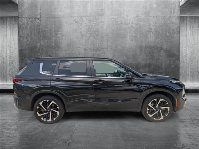 2024 Mitsubishi Outlander SE photo 4