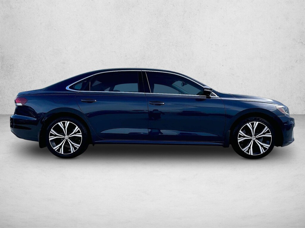 Used 2021 Volkswagen Passat 2.0T SE Sedan