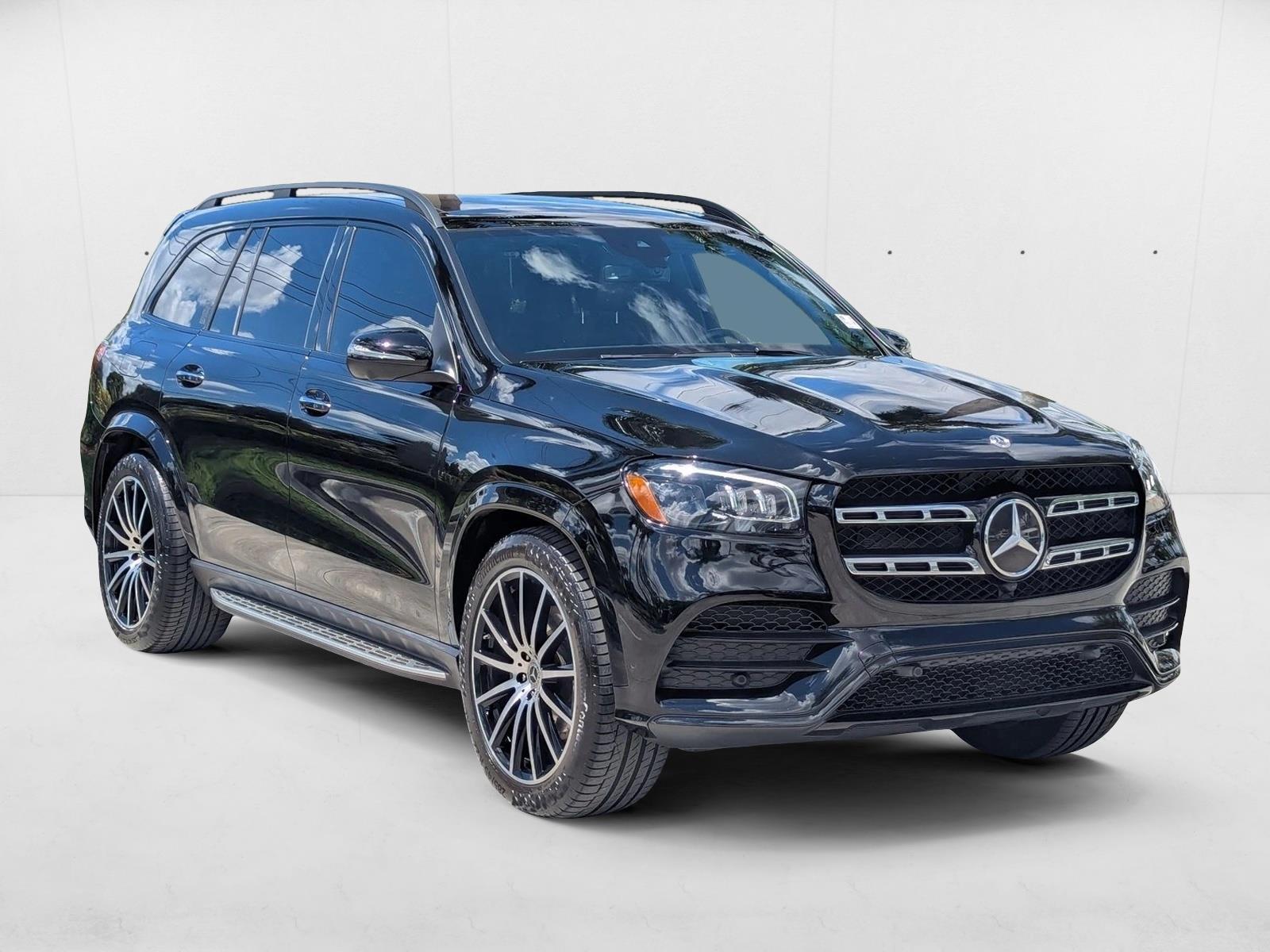 2023 Mercedes Benz GLS 450 4MATIC photo 2