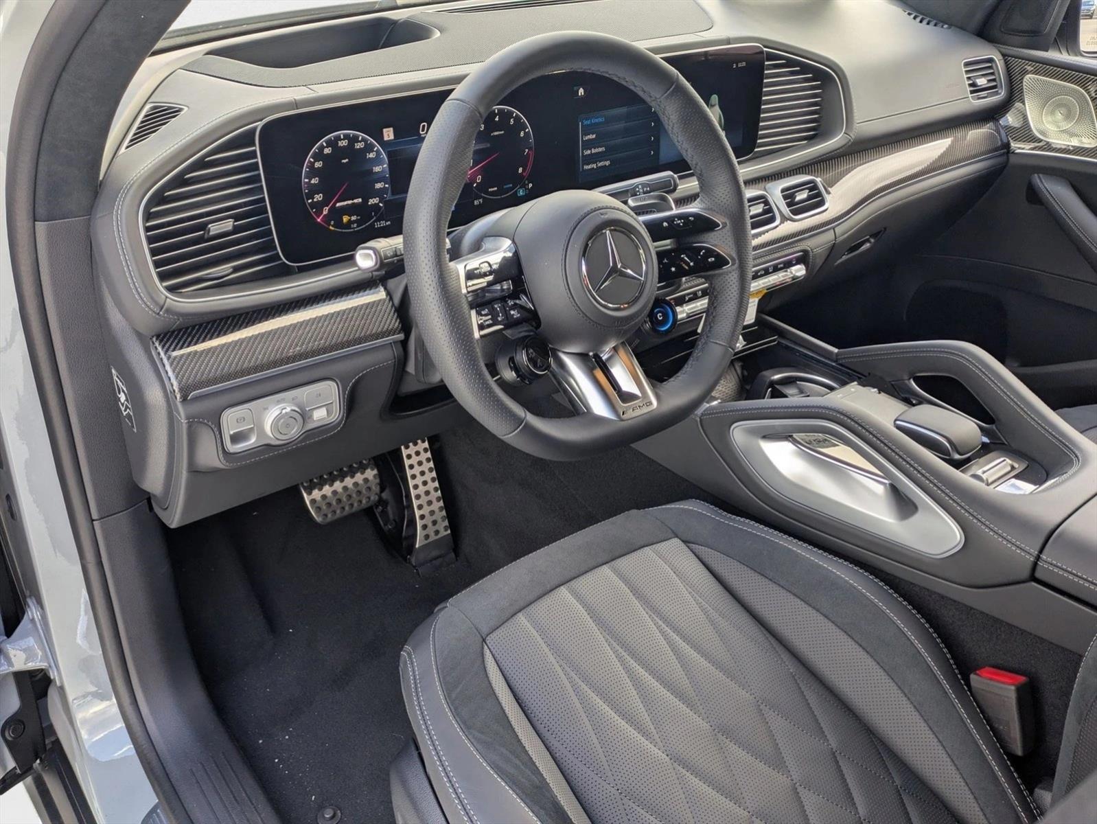 2026 Mercedes Benz GLS AMG 63 4MATIC photo 2