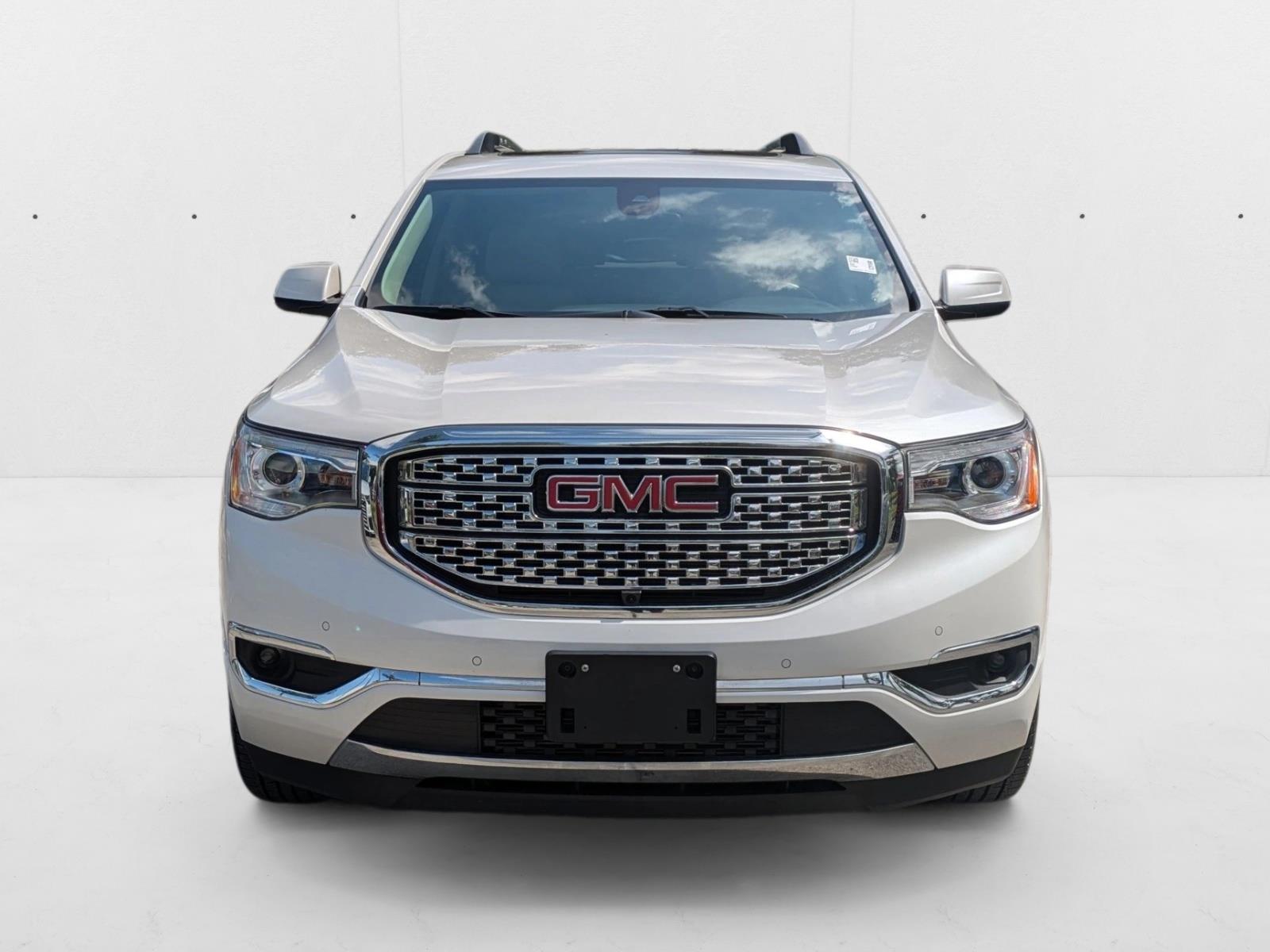 2019 Gmc Acadia Denali photo 2
