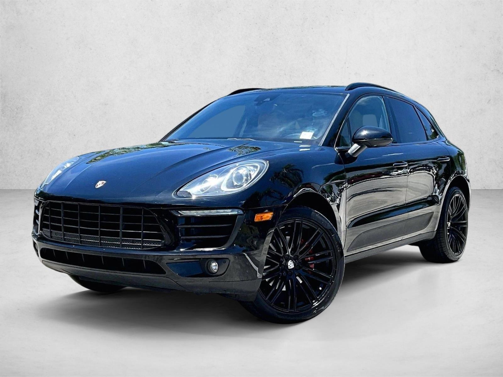 2017 Porsche Macan -'s photo