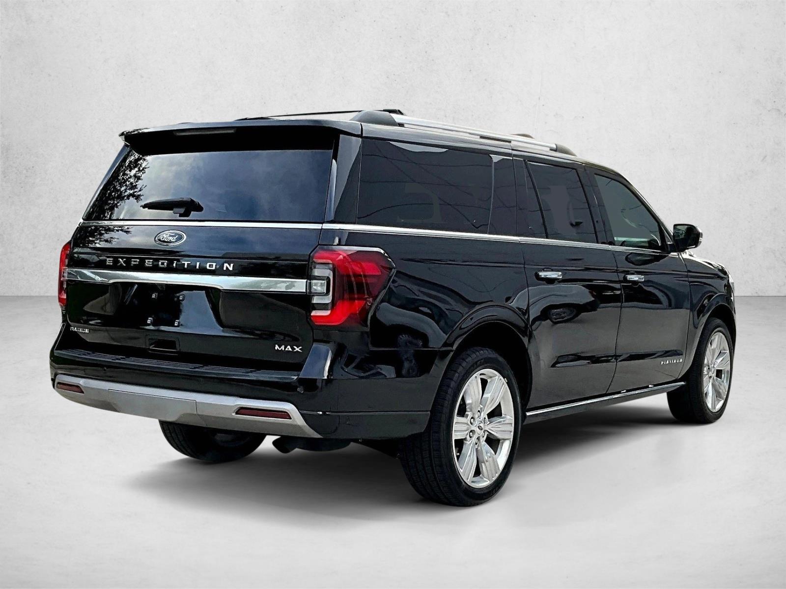 2024 Ford Expedition MAX Platinum photo 2