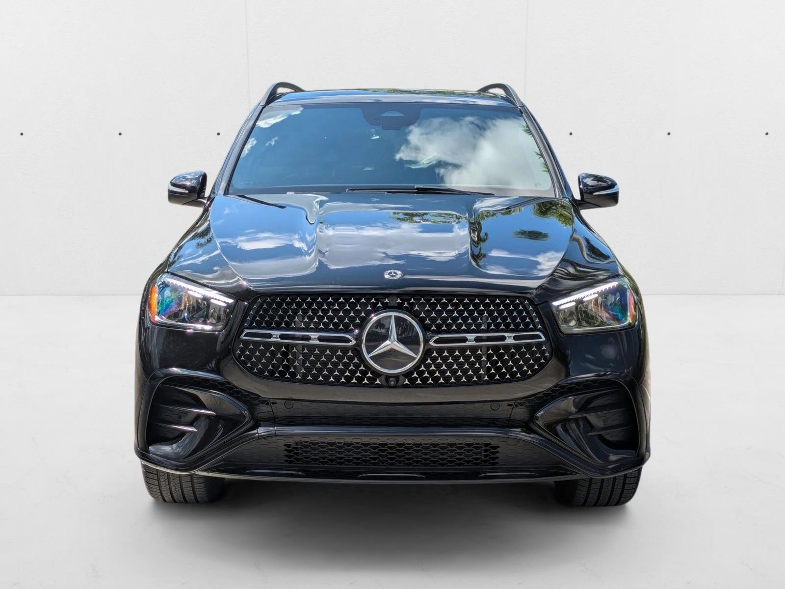 2025 Mercedes Benz GLE 4MATIC photo 2