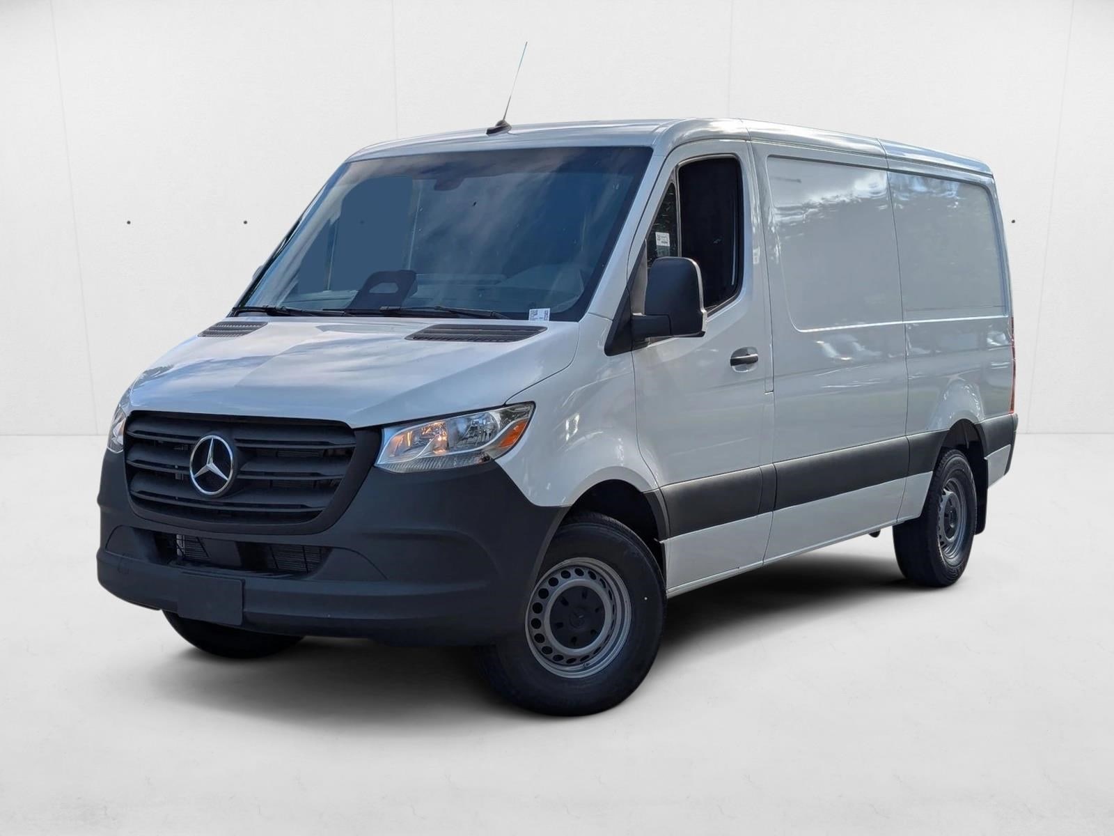 2025 Mercedes-Benz Sprinter Cargo Van Base's photo